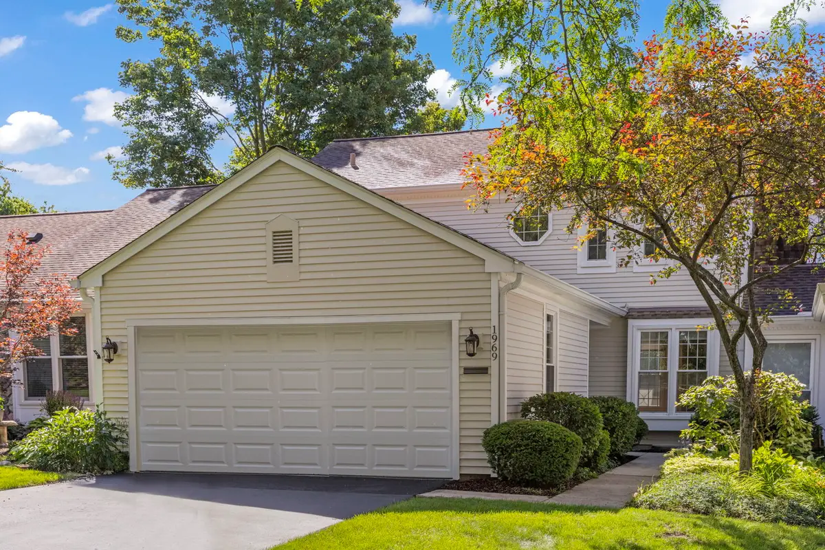 1969 Wexford Circle #1969, Wheaton, IL 60189 - #1