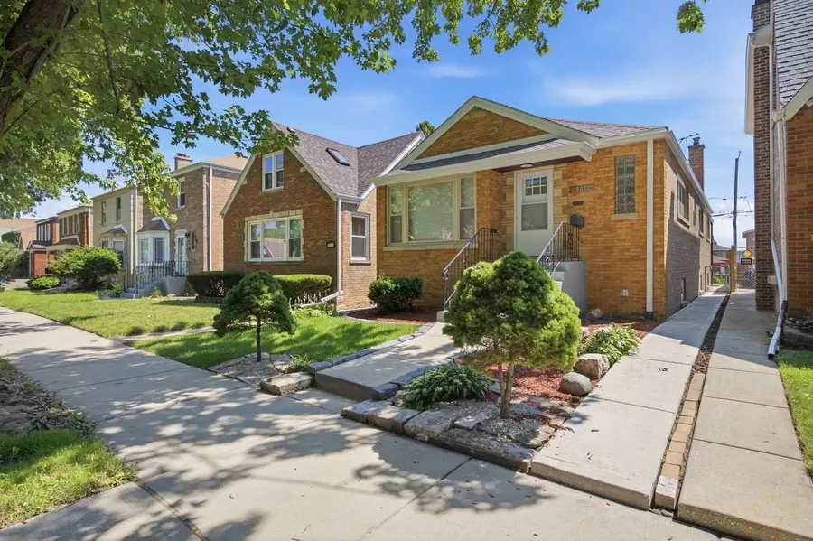 8039 S Campbell Avenue, Chicago, IL 60652 - #2