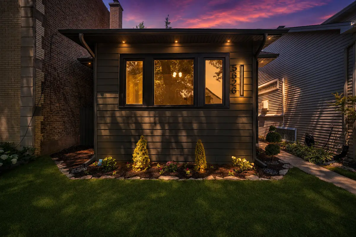 5626 N Miltimore Avenue, Chicago, IL 60646 - #1