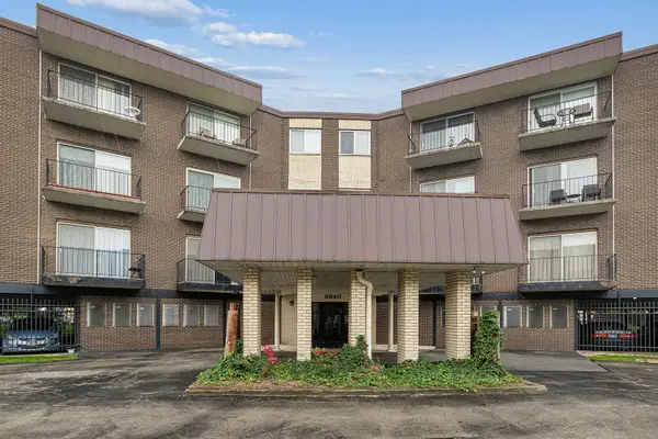 9840 S Pulaski Road #106, Oak Lawn, IL 60453