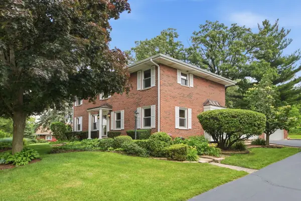 1065 Barneswood Drive, Downers Grove, IL 60515