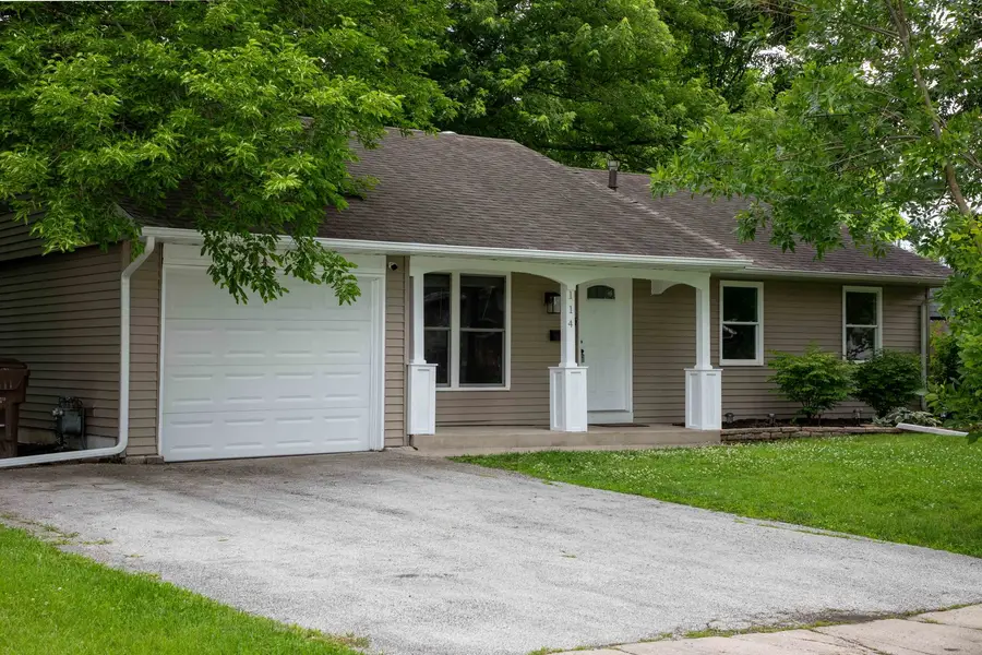 114 E Clark Street, Glenwood, IL 60425 - #2