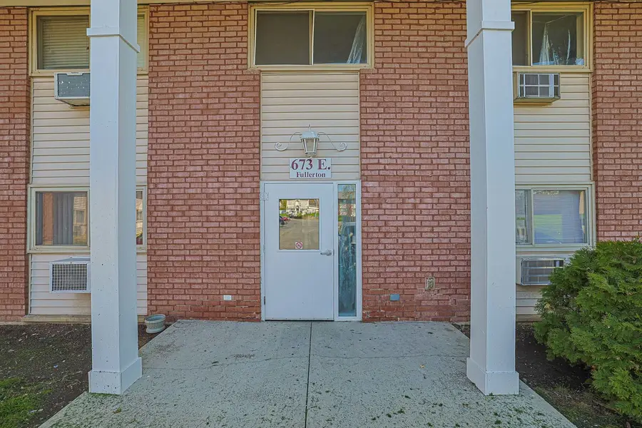 673 E Fullerton Avenue #105, Glendale Heights, IL 60139 - #3