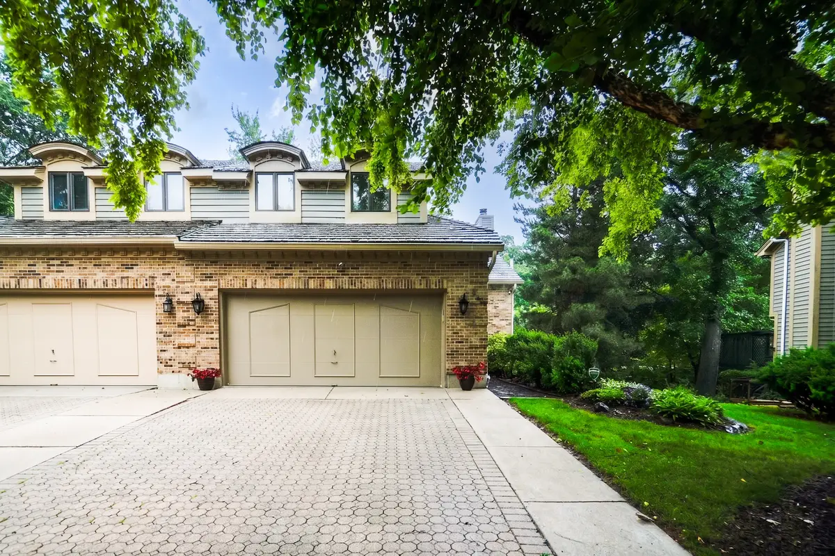 640 Walnut Oaks Drive, Roselle, IL 60172 - #1