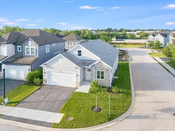 1431 Somerset Place, Barrington, IL 60010