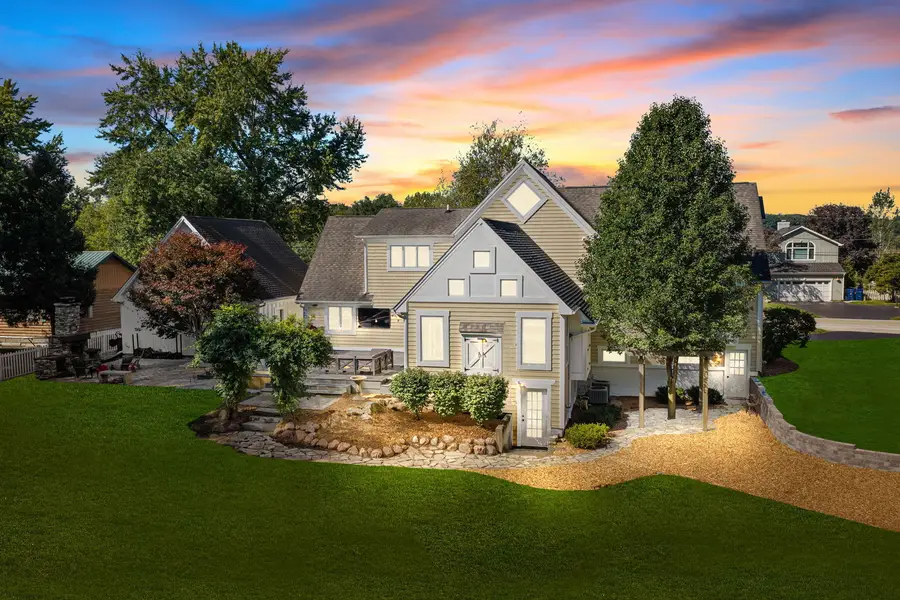 27069 W Fox River Road, Cary, IL 60013 - #2