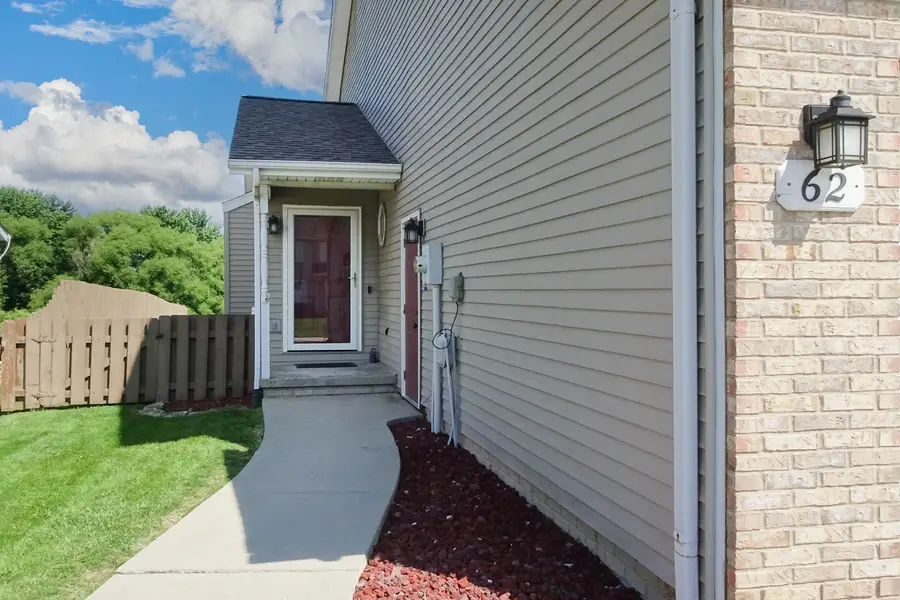 62 Vermont Avenue, Bloomington, IL 61701 - #3