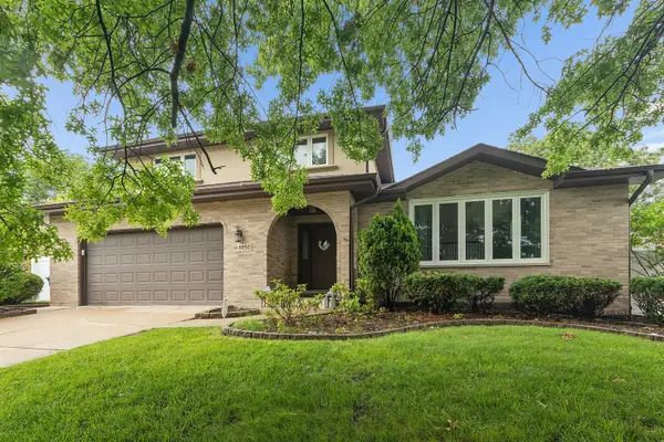 8850 W 98th Place, Palos Hills, IL 60465
