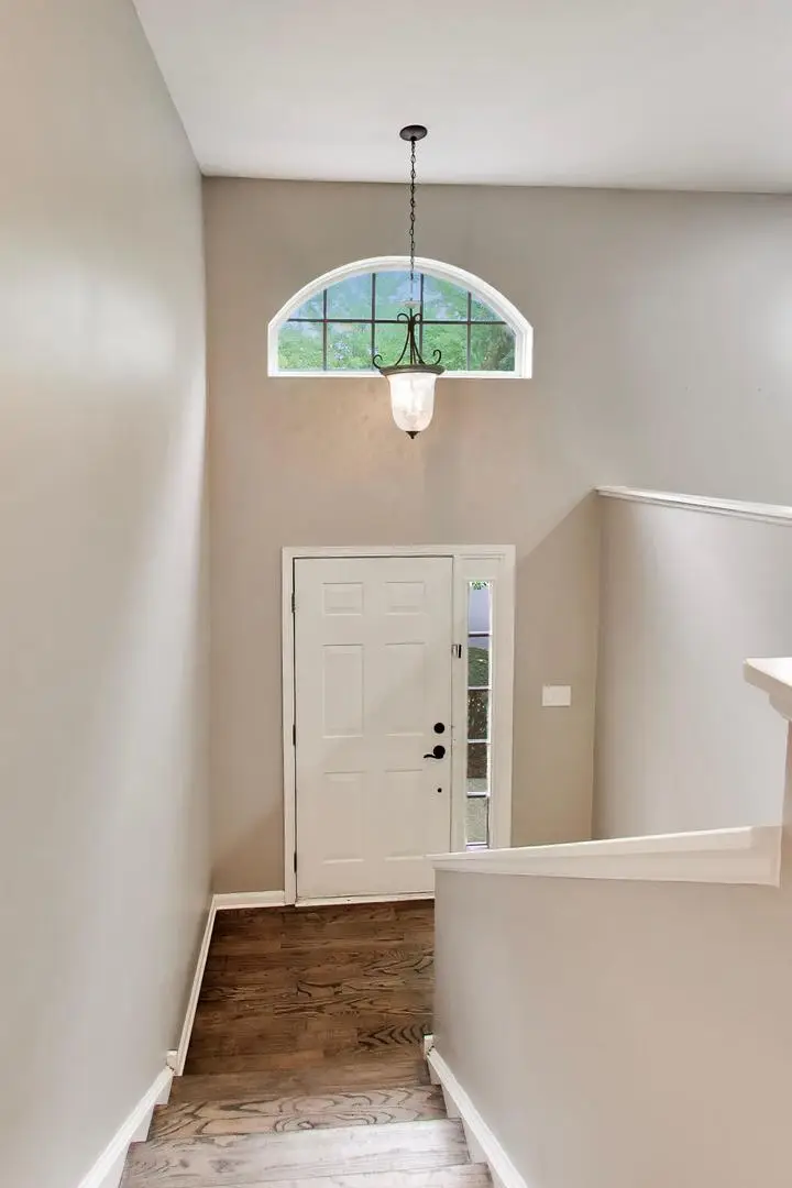 202 Willow Boulevard, Willow Springs, IL 60480 - #3