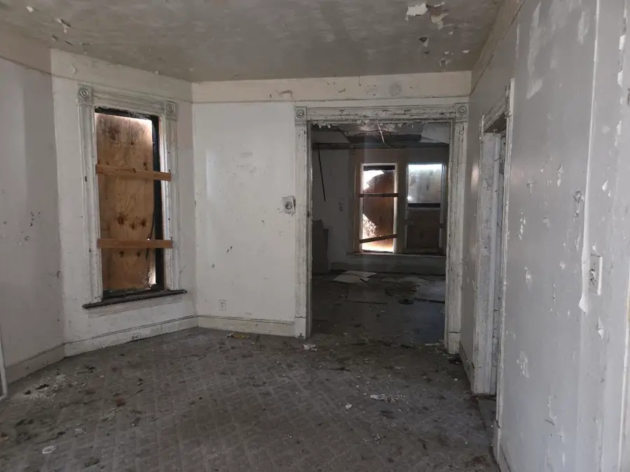 519 W 66th Street, Chicago, IL 60621 - #3