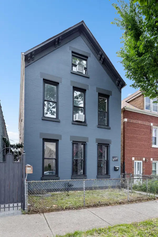 2351 S Trumbull Avenue, Chicago, IL 60623