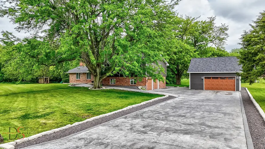 2531 E 1669th Road, Ottawa, IL 61350 - #2