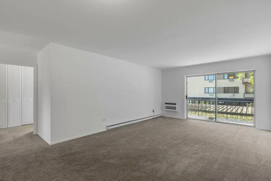 1321 W Birchwood Avenue W #206, Chicago, IL 60626 - #3