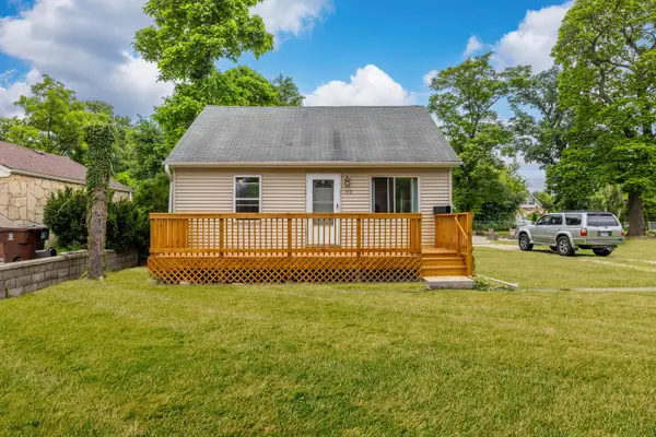 115 N State Street, Glenwood, IL 60425