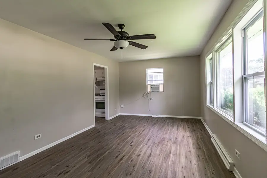 1038 Landon Avenue, Winthrop Harbor, IL 60096 - #3