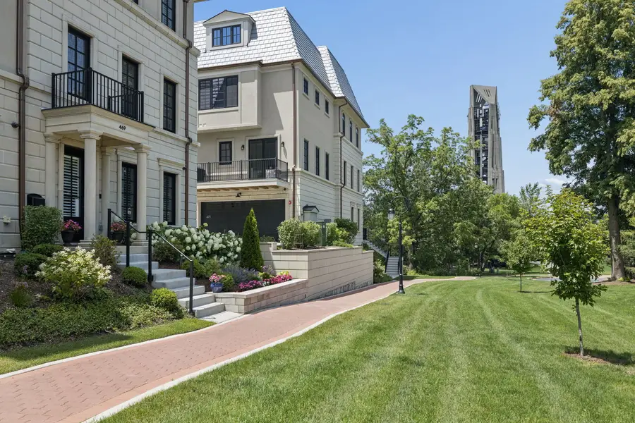 469 Aurora Avenue #469, Naperville, IL 60540 - #3