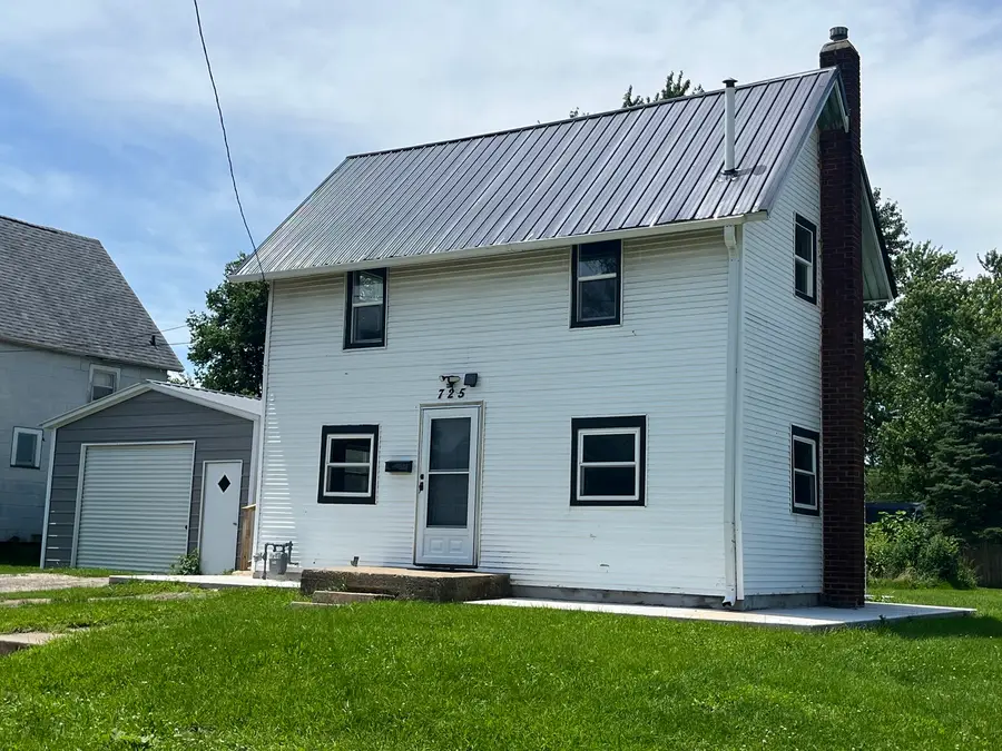 725 Madison Avenue, Kewanee, IL 61443 - #2