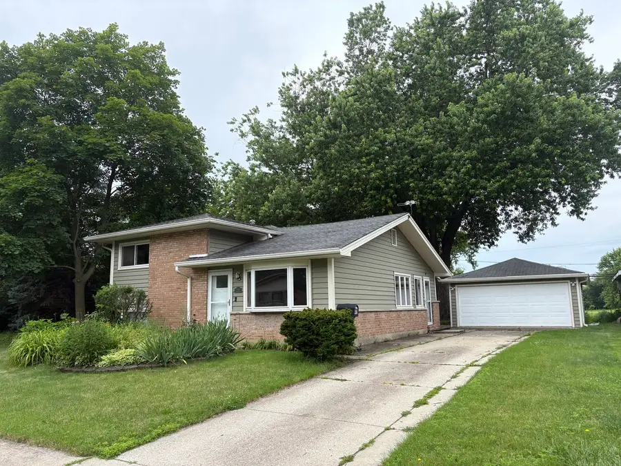 118 Willow Street, Park Forest, IL 60466 - #2