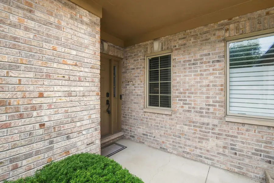 150 Santa Fe Lane, Willow Springs, IL 60480 - #3
