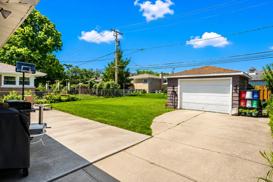 1604 Oakton Street, Park Ridge, IL 60068 - #3
