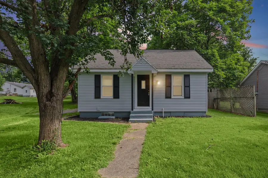 506 E Elm Street, Salem, IL 62881 - #3