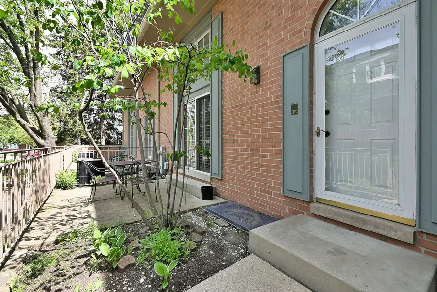 6145 Lincoln Avenue #B, Morton Grove, IL 60053 - #2