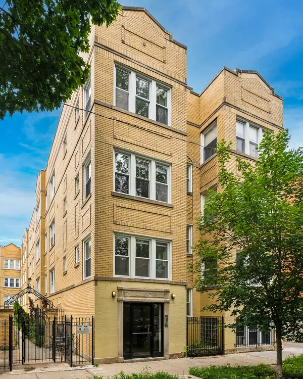 2040 N Spaulding Avenue #2S, Chicago, IL 60647