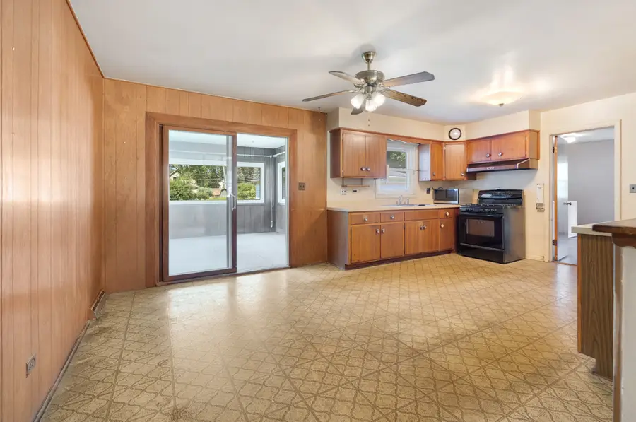 12 E Elaine Circle, Prospect Heights, IL 60070 - #3