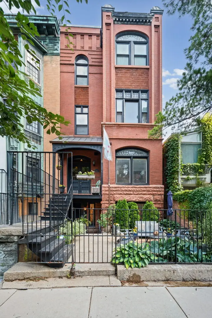 350 W Dickens Avenue #G, Chicago, IL 60614 - #1