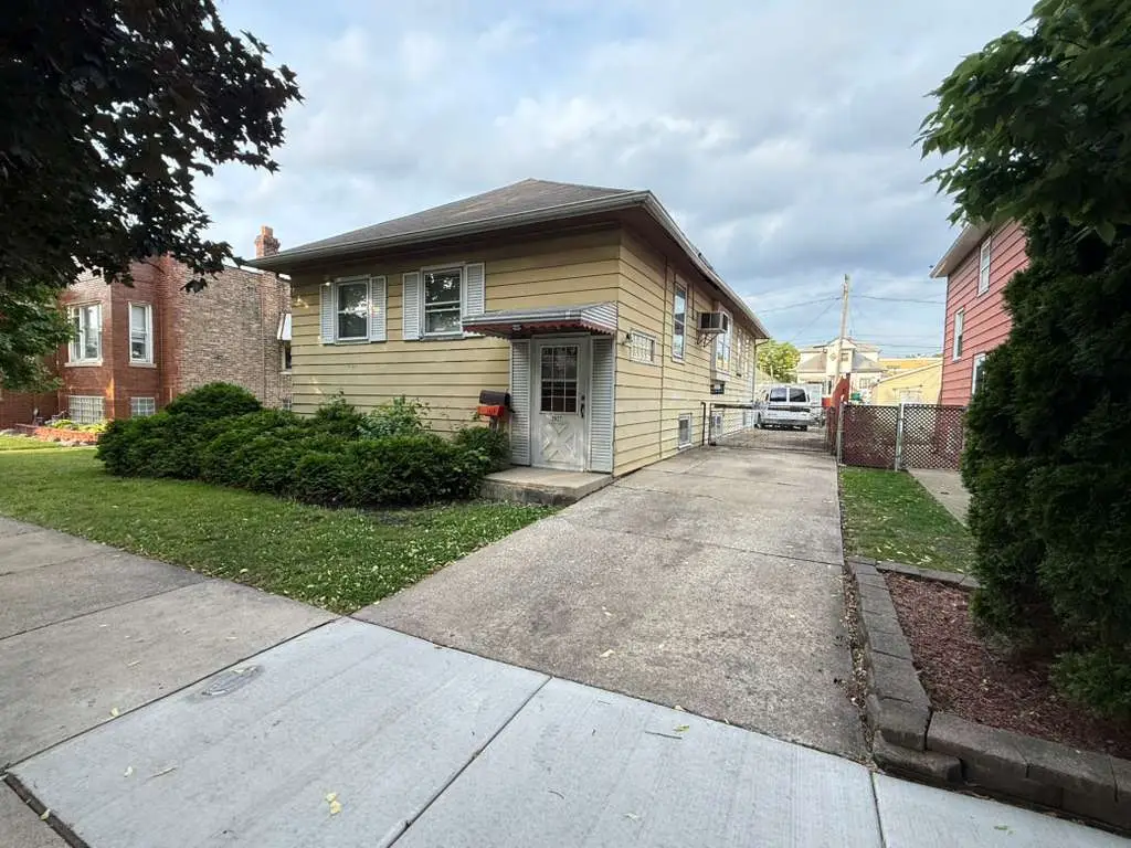 2627 S 60th Court, Cicero, IL 60804 - #1
