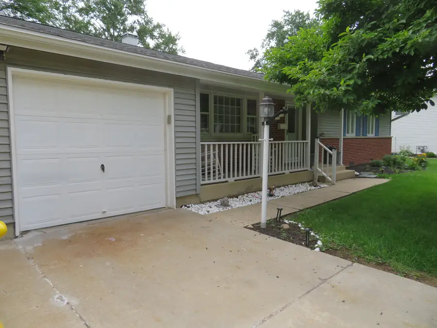 237 N Babcock Drive, Palatine, IL 60074 - #2