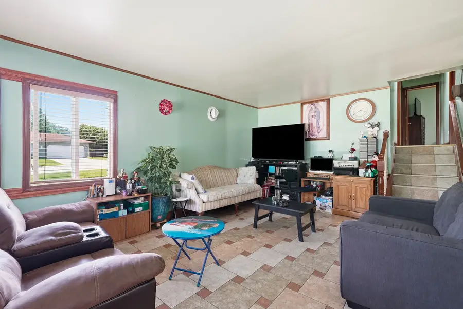 700 Michigan Avenue, South Elgin, IL 60177 - #3