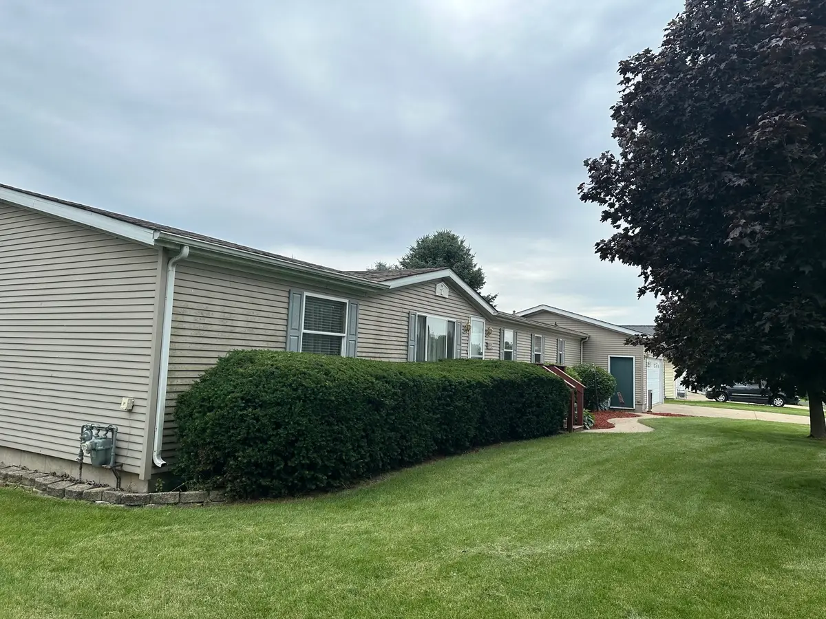 409 9th Street, Milledgeville, IL 61051 - #1