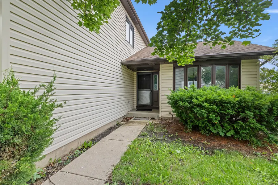983 Valleyview Drive, Bartlett, IL 60103 - #3