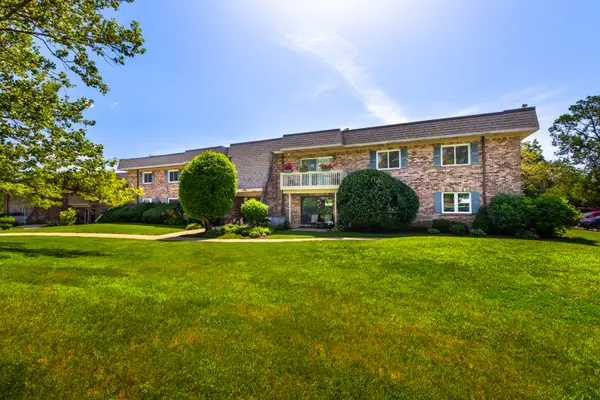 6S080 Park Meadow Drive #9F, Naperville, IL 60540