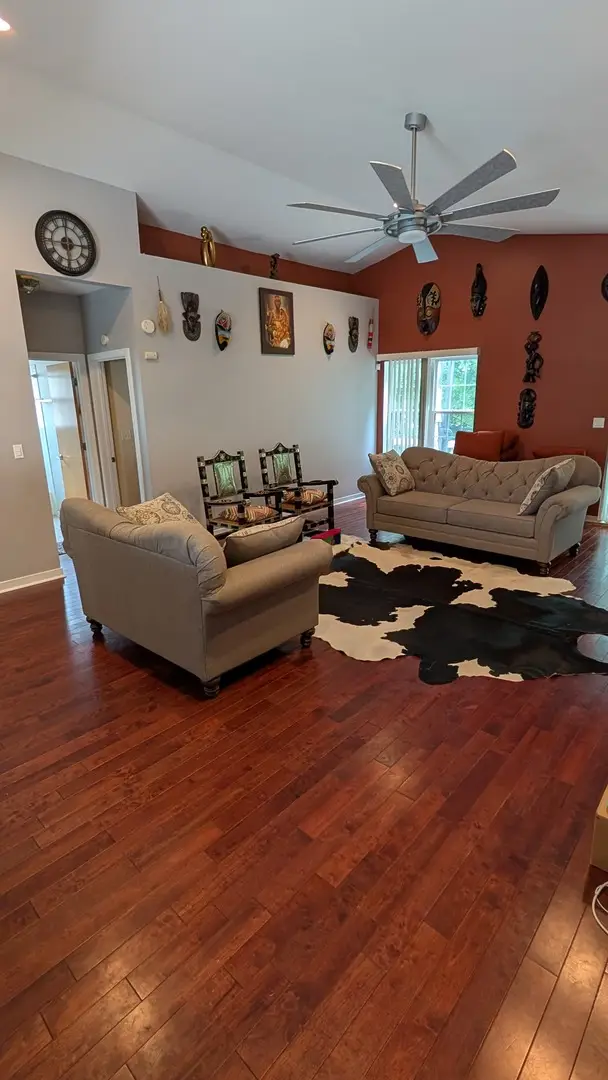 1133 E 83rd 185 Street, Chicago, IL 60619 - #3