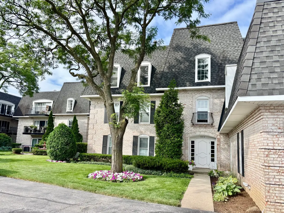 944 N Northwest Highway #307, Park Ridge, IL 60068 - #1