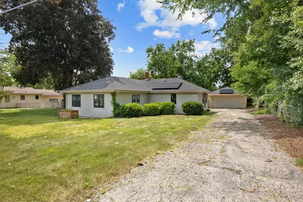 502 Monroe Avenue, Ingleside, IL 60041