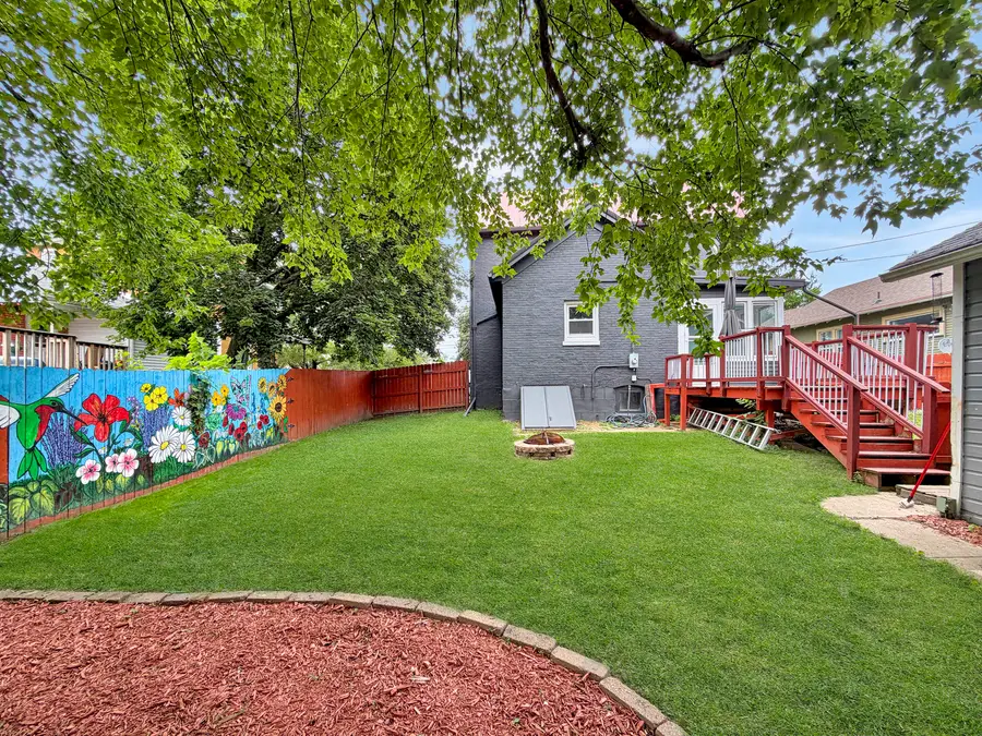 625 W Ringold Street, Freeport, IL 61032 - #2