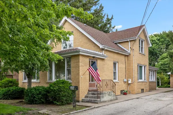 6317 Kirschoff Street, Rosemont, IL 60018