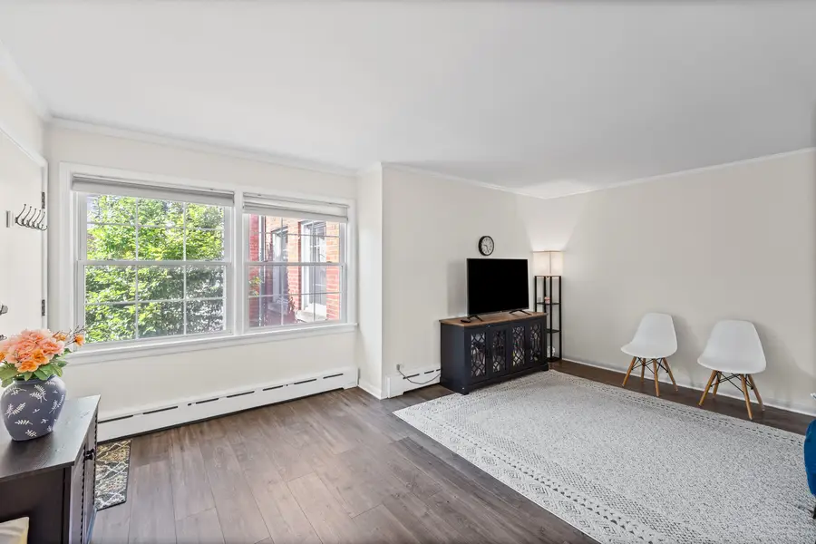 2254 Sherman Avenue #2, Evanston, IL 60201 - #3