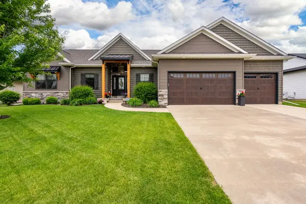 5788 Willmeyer Drive, Bettendorf, IA 52722