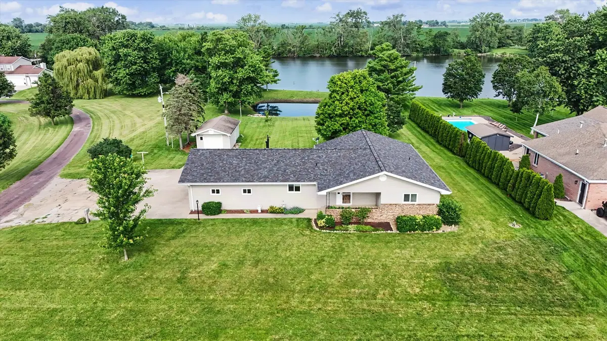 101 Lakeview Drive, Gibson City, IL 60936 - #1