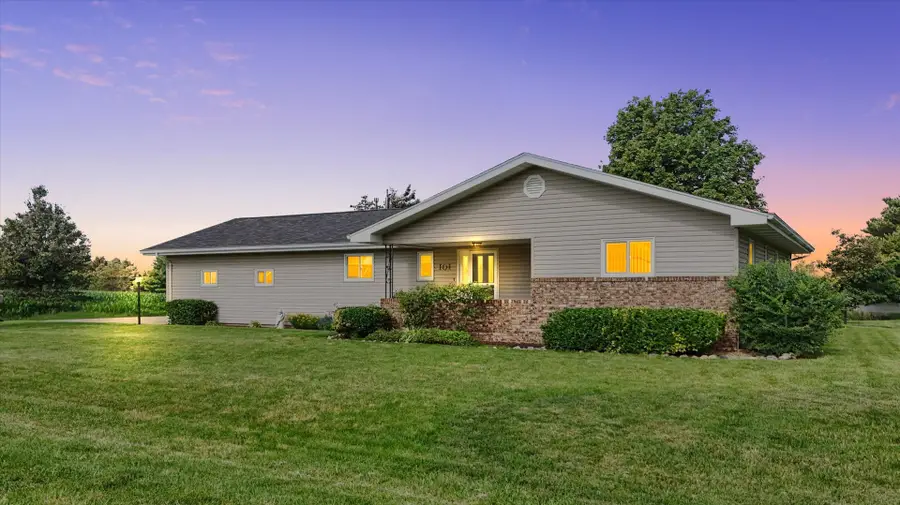 101 Lakeview Drive, Gibson City, IL 60936 - #3
