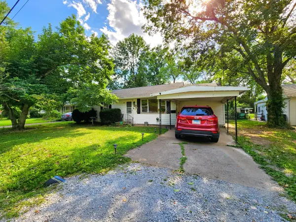 404 N Smith Street, Carbondale, IL 62901