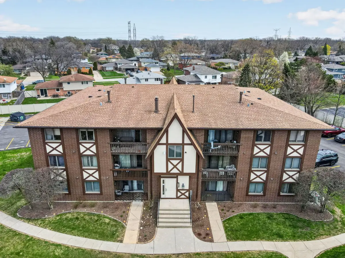 10571 Palos Place #B, Palos Hills, IL 60465 - #1