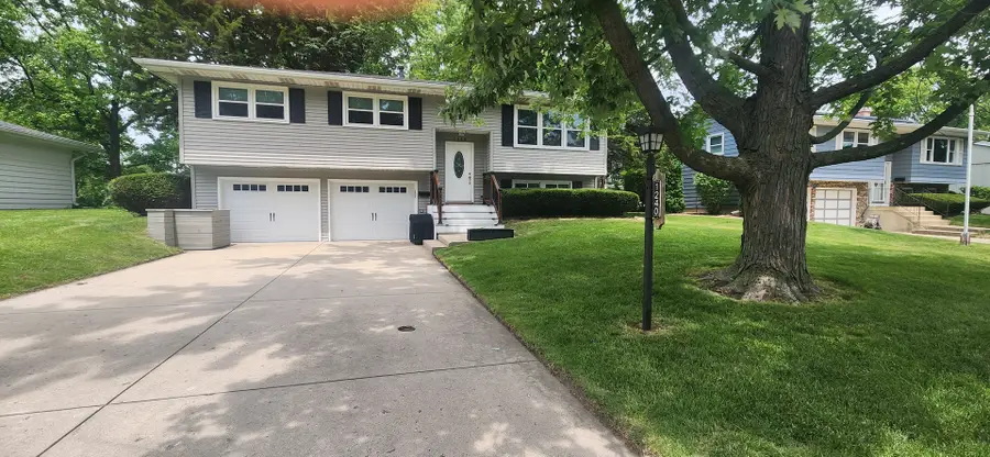 1240 Constellation Drive, Aurora, IL 60505 - #2