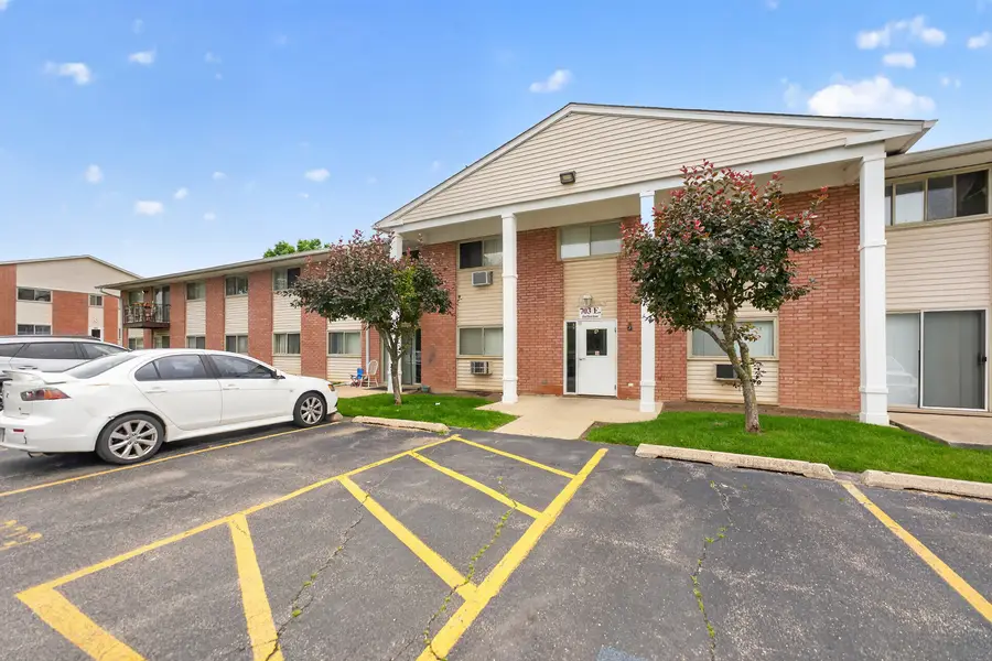 703 Fullerton Avenue #207, Glendale Heights, IL 60139 - #2