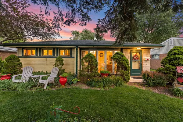 17237 Greenbay Avenue, Lansing, IL 60438