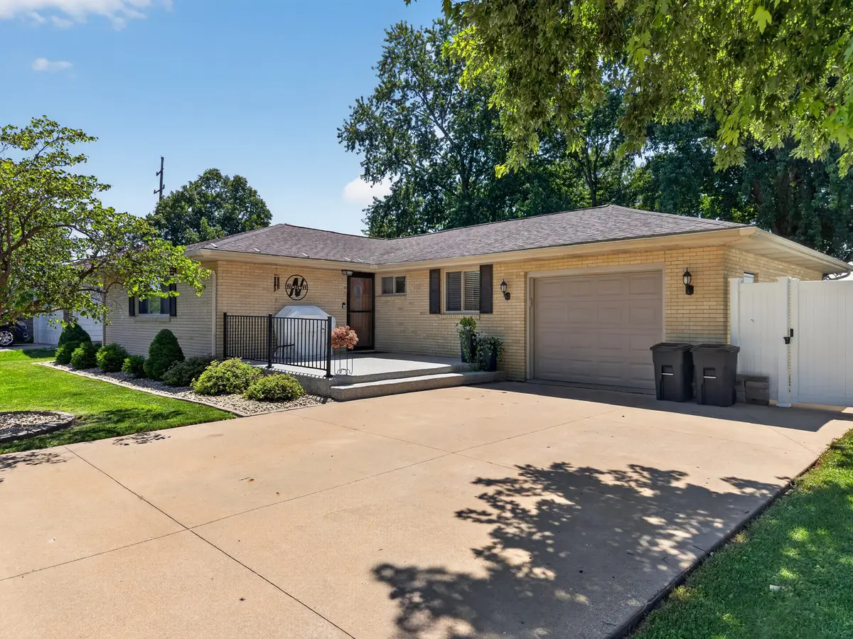 12 Marilla Park Road, Streator, IL 61364 - #1